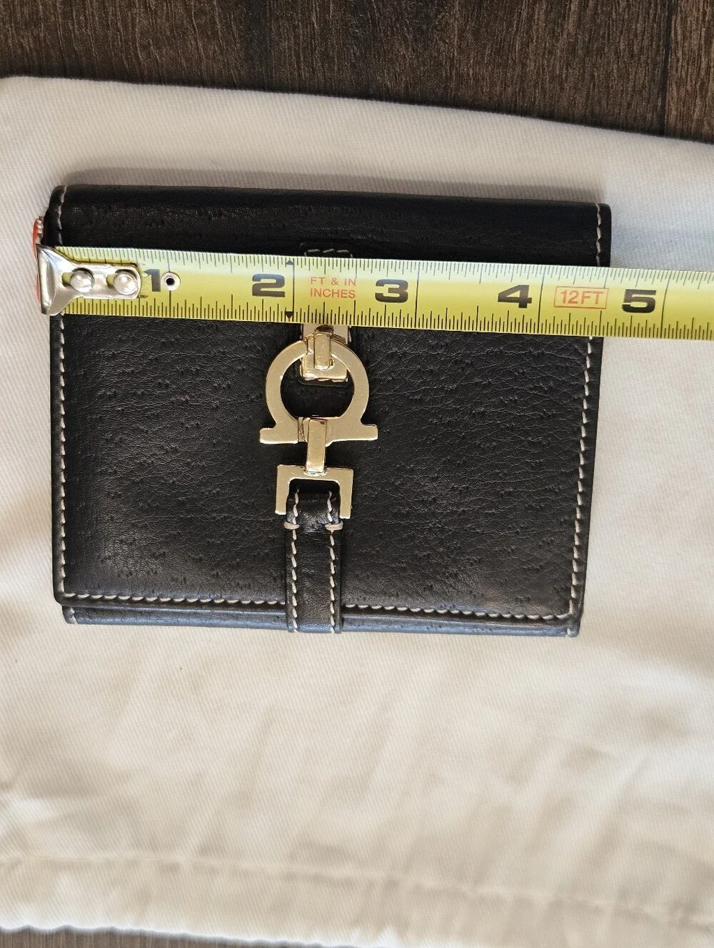 Ferragamo Gancini Black Leather Compact Wallet / ID Holder Made In Italy+Dustbag